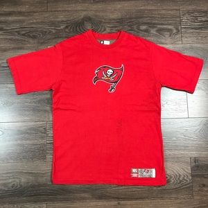 Team Apparel NFL Tampa Bay Buccaneers Men’s Red Athletic T-Shirt Size Medium